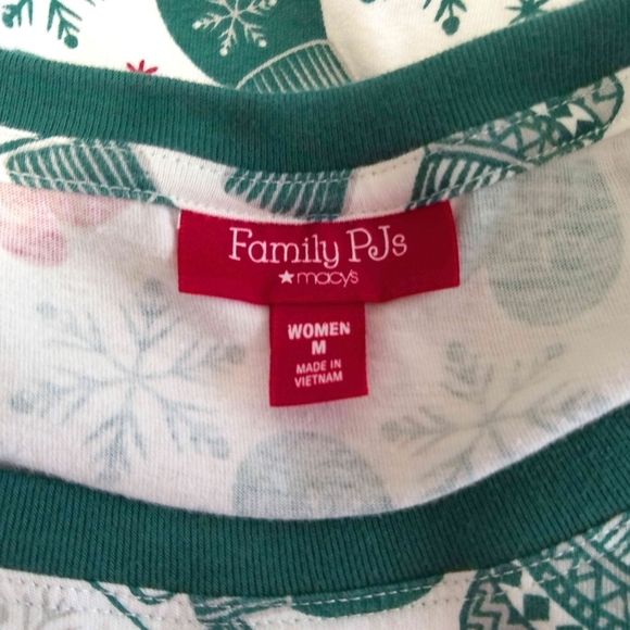 FAMILY PJS TOP - Picture 5 of 7